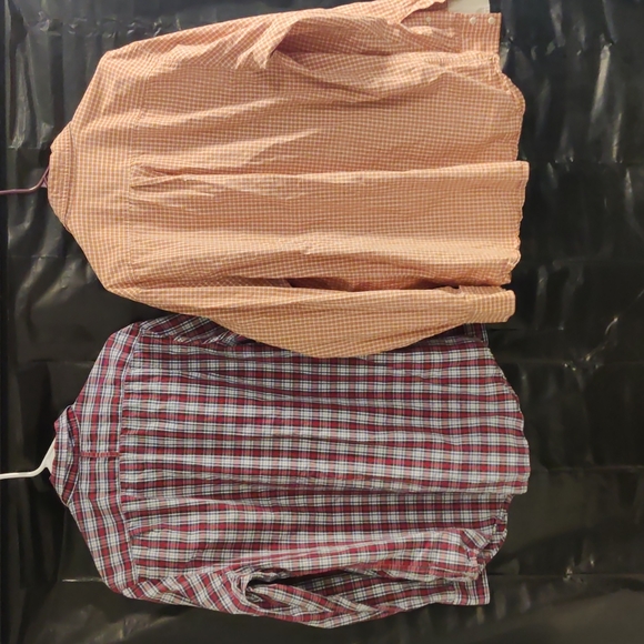 Lot of 2 LS button down shirts - Picture 6 of 6